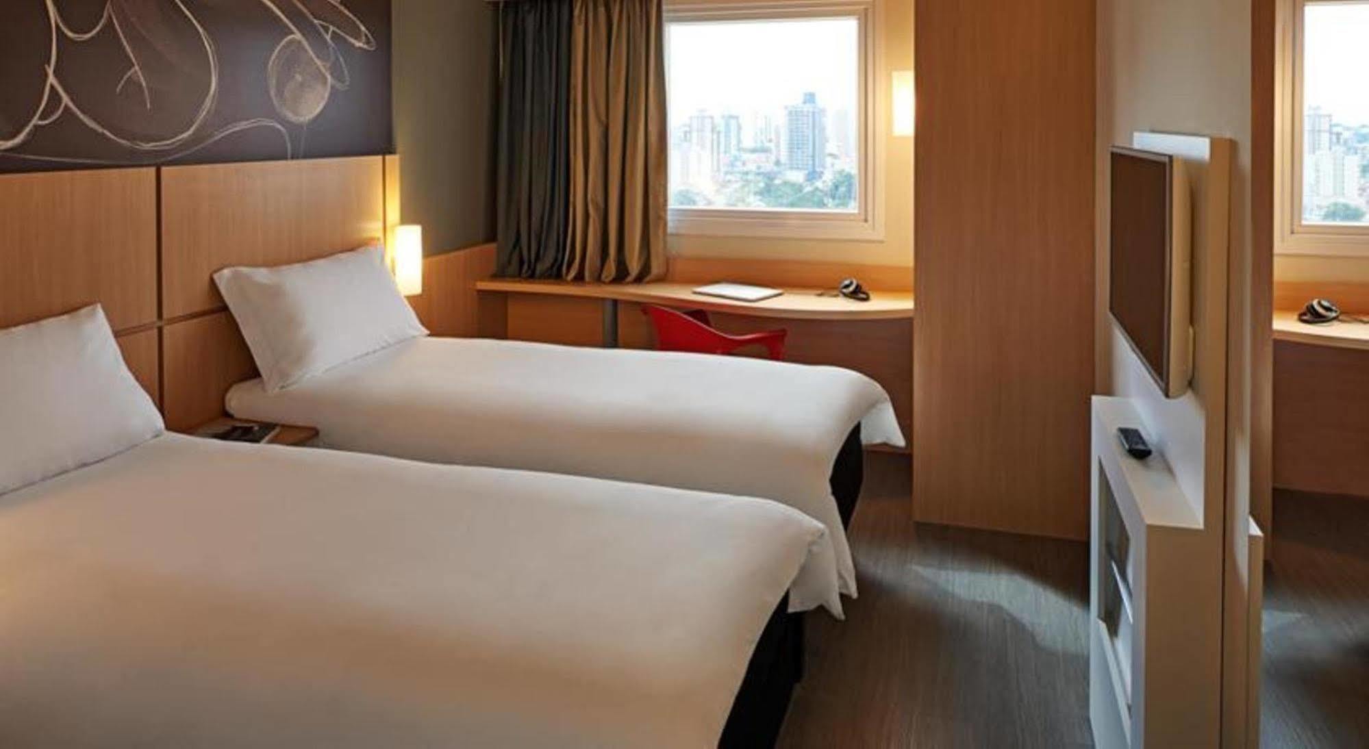 Hotel Ibis Londrina Shopping Extérieur photo